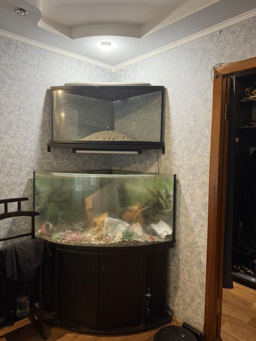аквариумы угловые 350л и 150л