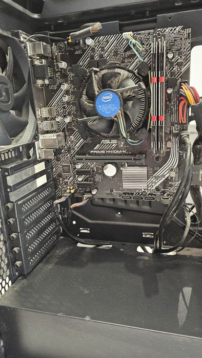 Komputer PC i5-10400F / 16GB DDR4 / ASUS