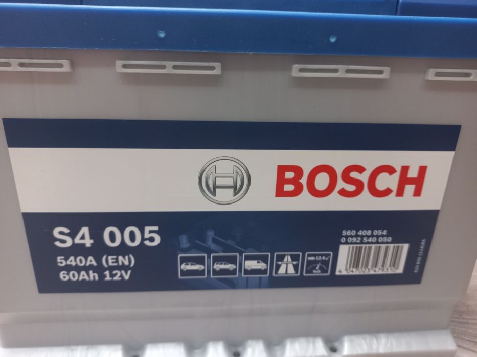 Акамулятор Bosch S4 60Ah