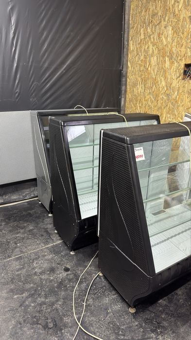 Холодильники, барні, ретро, вітрини, умки, морозилки