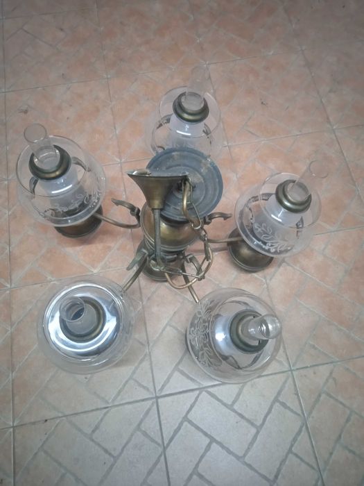Venda candeeiros de teto antigos