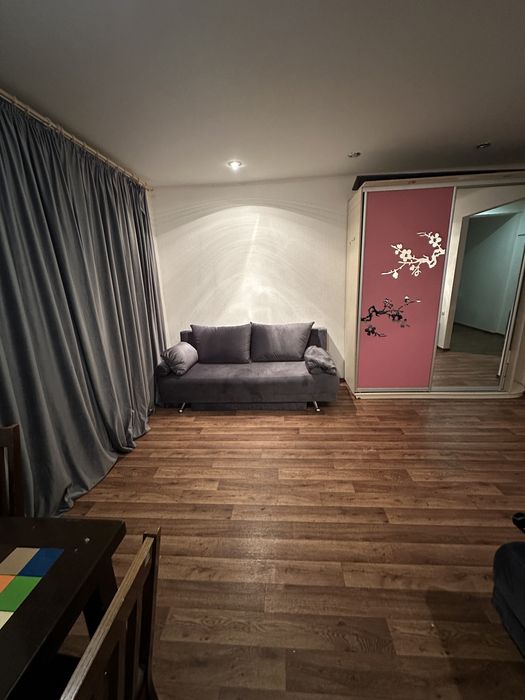 Сдам 3-х ком посуточно центр