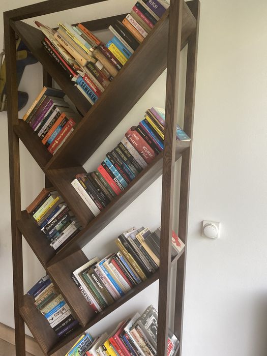 Regał, półki na książki