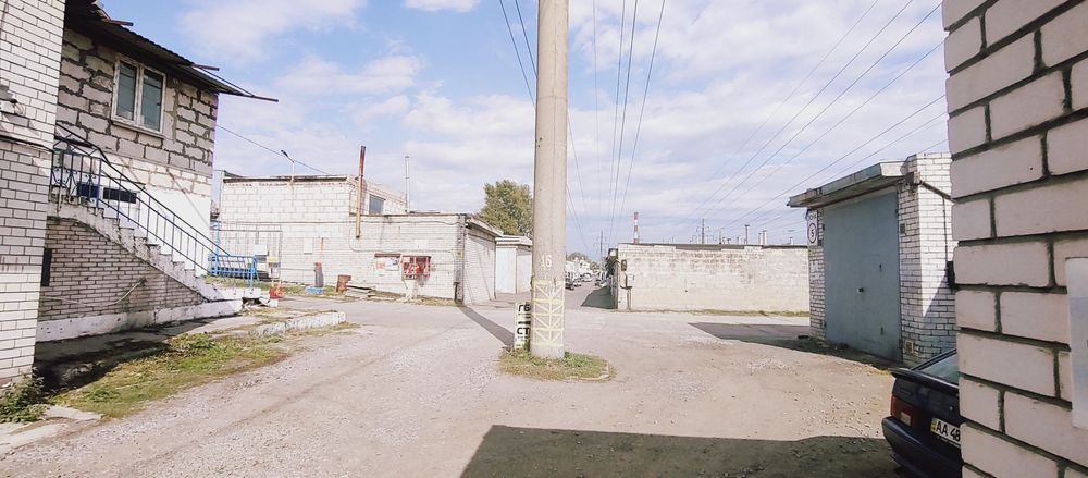 Пухівська Пуховская 2, 3 гаражі під СТО склад малярка виробництво