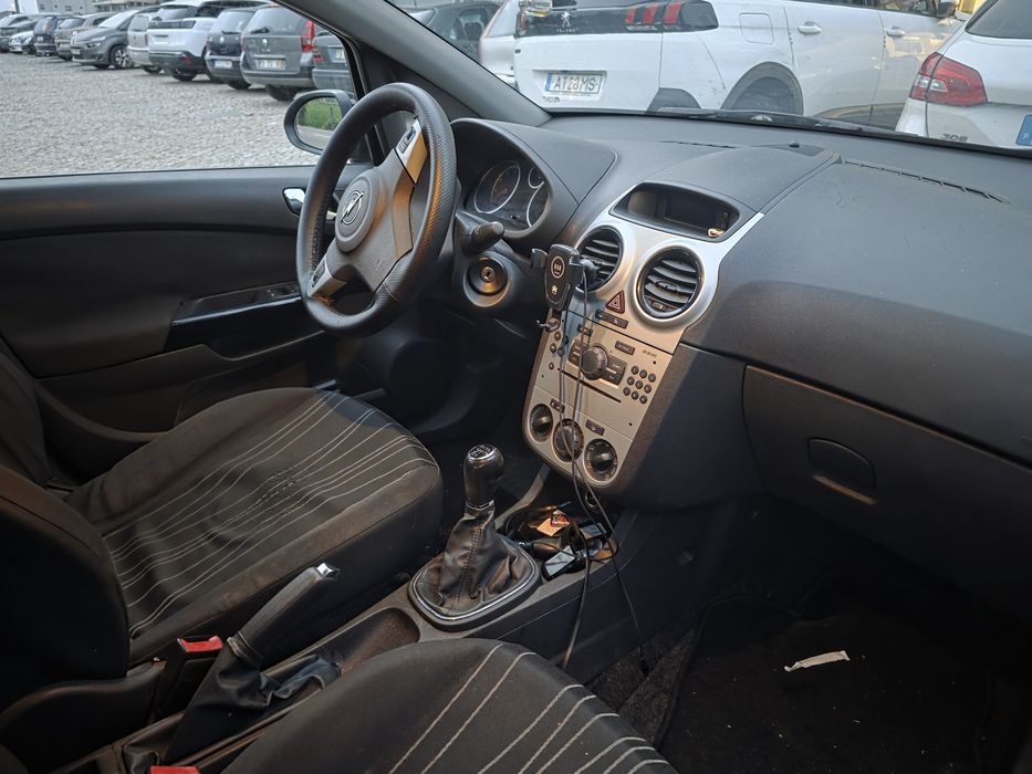 Corsa D 1.2 125000km
