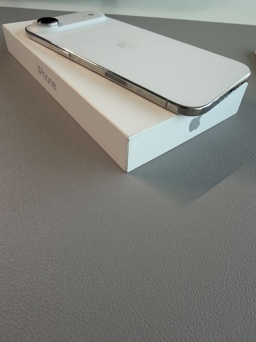 iPhone Air - Branco