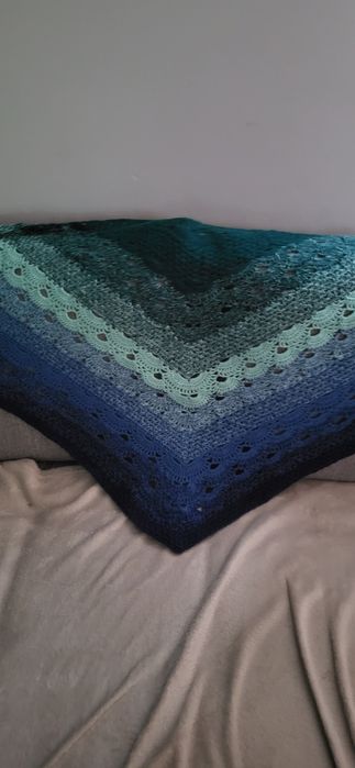 Chusta duza na szydełku