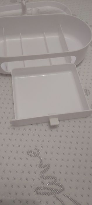 Stojak bialy na biżuterię jelonek