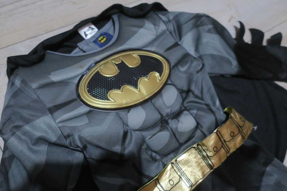 Strój Batman r 98-104, 4-4 lata TU