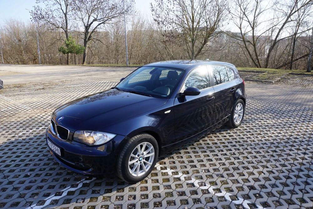 BMW Seria 1 BMW 116i e87 benzyna lift automat duża nawigacja klimatyzacja zadbana