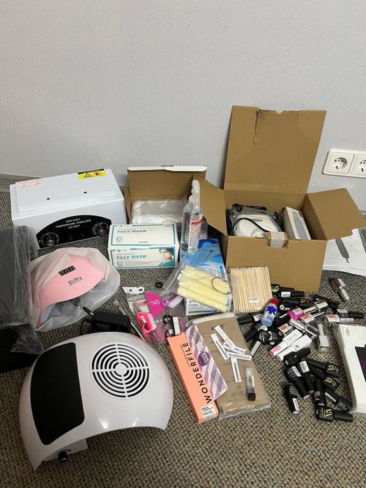 Стартовый набор для маникюра. Всё новое, ни разу не использовалось