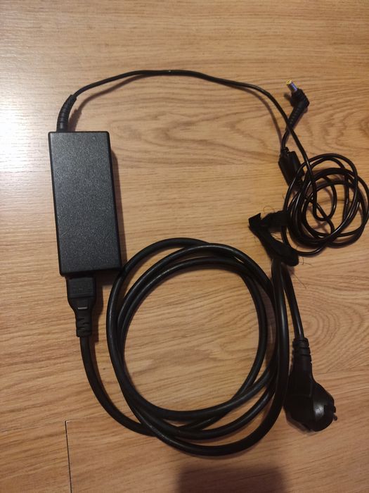 Transformer / charger for PC / laptop Sony / Toshiba / Asus -64553202283651123