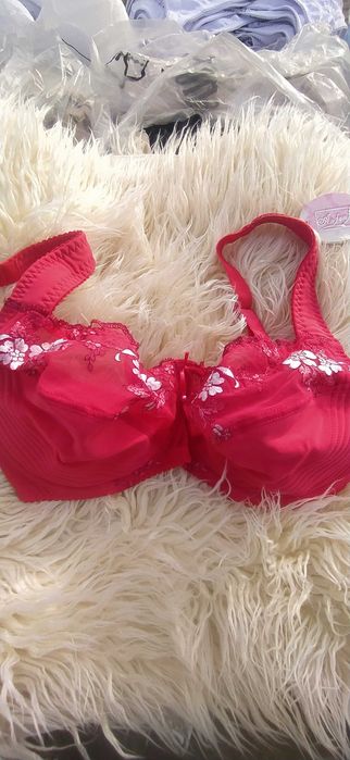 Stanik z ramiączkami odciążającymi 90g