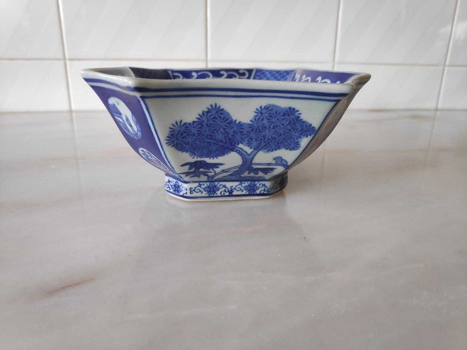 Tigela de porcelana chinesa 8 lados (Kangxi)