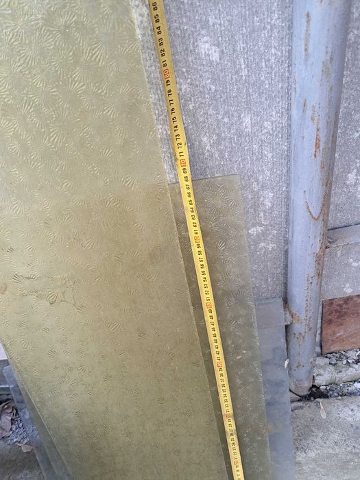 Отдам даром стекло