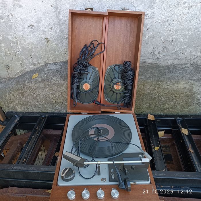 Gramofon UNITRA Fonica WG-581f