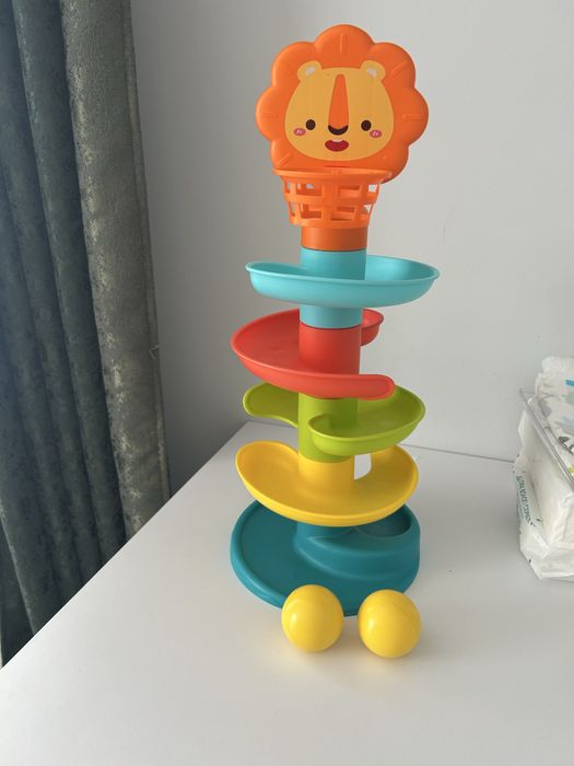 Дитячі іграшки в гарному стані