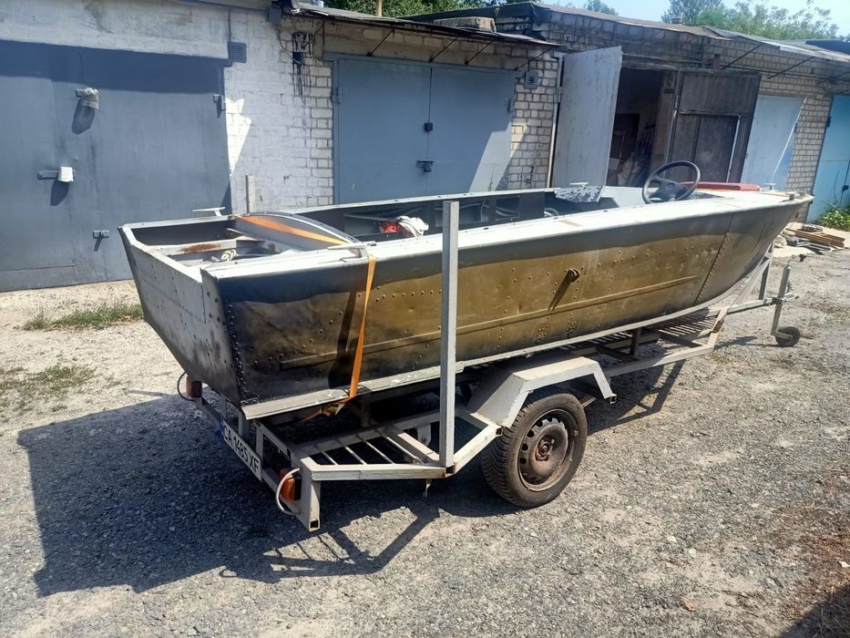 Продам човен Прогрес 4 з лафетом