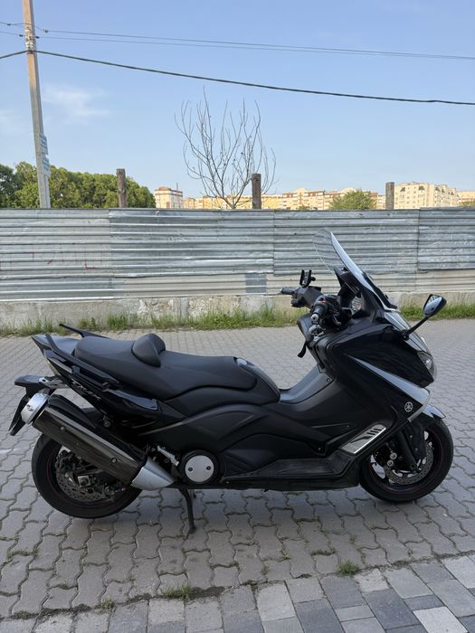 Yamaha t-max 530