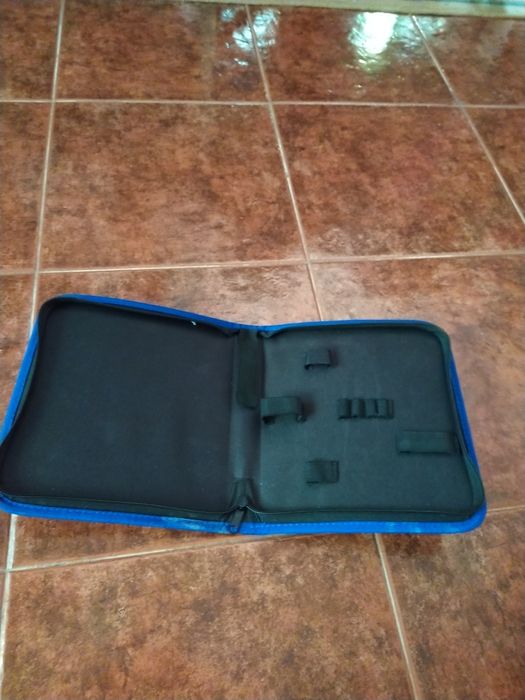 Estojo.            .