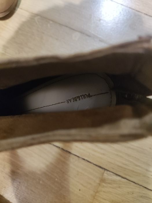 Zamszowe botki rozmiar 39 pull&bear