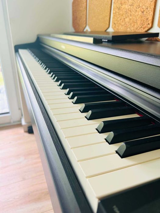 Yamaha YDP-165 - pianino cyfrowe, czarne + STOŁEK + KSIĄŻKI GRATIS!!!