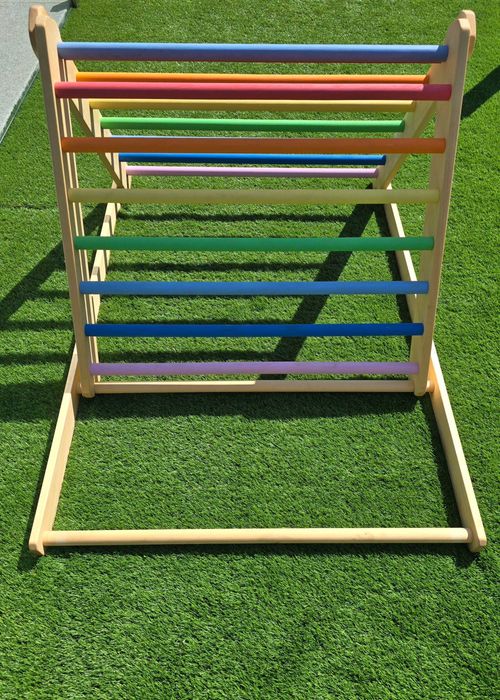 Triângulo de Pikler com rampa