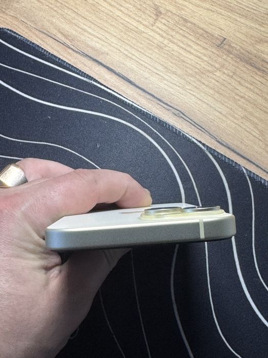 iPhone 15 128GB Yellow Neverlock,офіційний,повний комплект