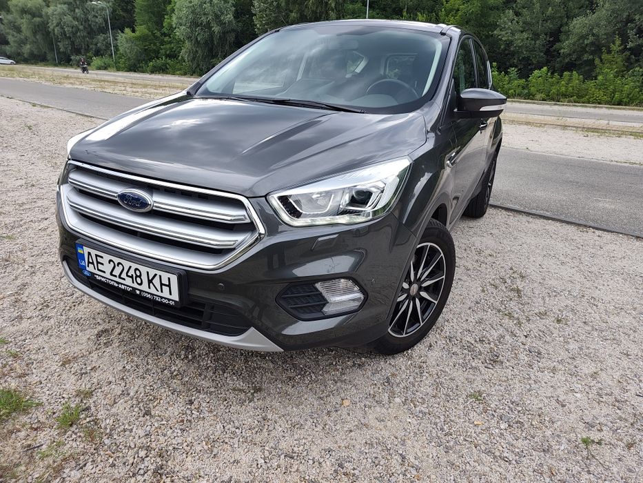 Продам Ford Kuga 1,5D  2019