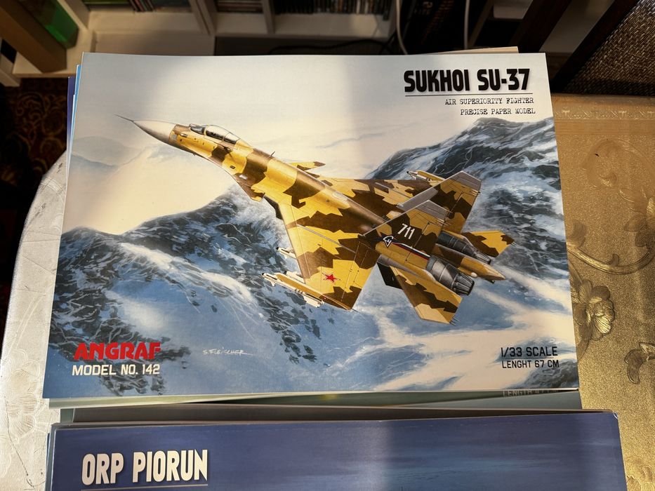 Angraf -ok- 140 szt.  - okręty, czołgi, samoloty …