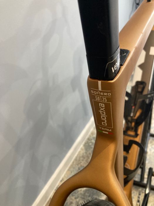 3 T Exploro roz M Rival AxS