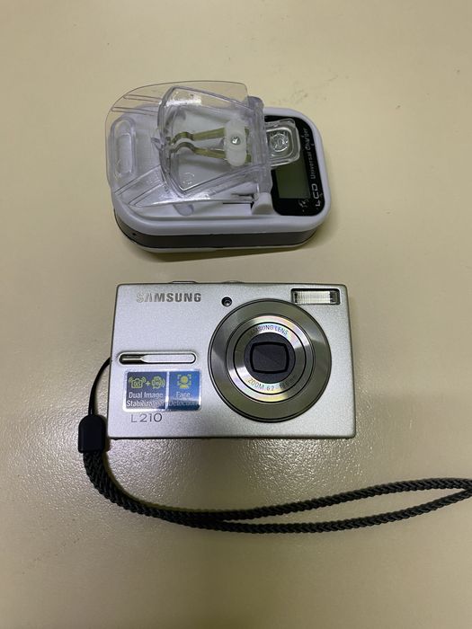 Цифровой фотоаппарат Samsung M210