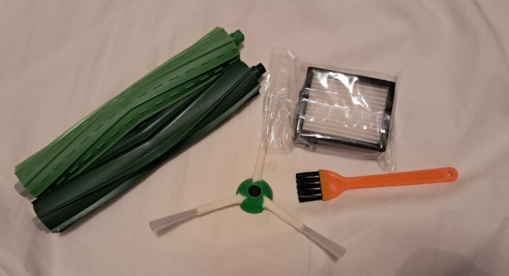 Duży zestaw części do iRobot Roomba I7/I7+/E5/E6/I3/I3+/J.Zapas na rok