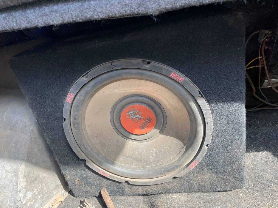 Продам сабвуфер,