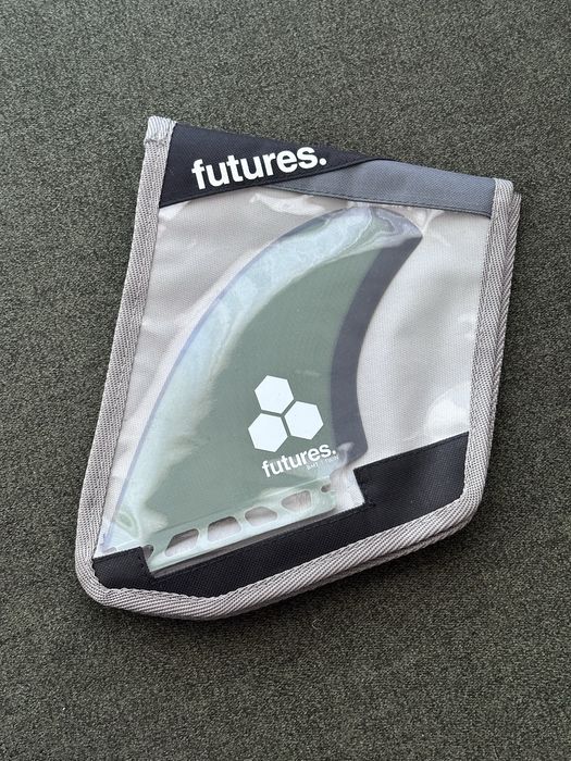 Quilhas TwinFin Britt Merrick