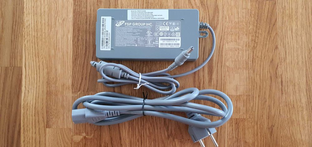 Cisco Webex Codec Plus (TTC7-25) wraz z zasilaczem