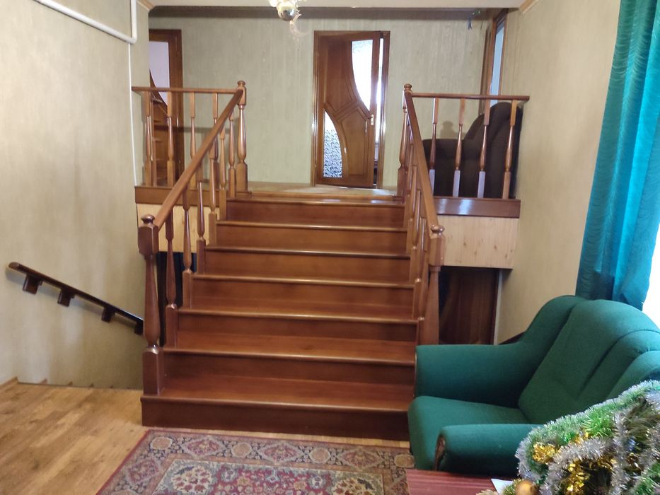 Продаж двоповерхового будинку в селі Голубівка Самарівського району