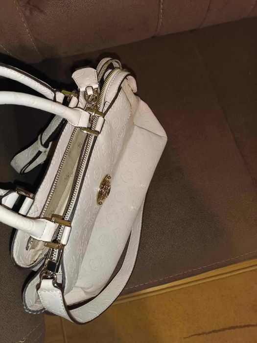 Sprzedam torebkę GUEES