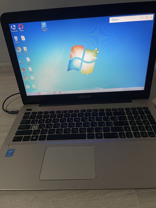 Ноутбук Asus x555l