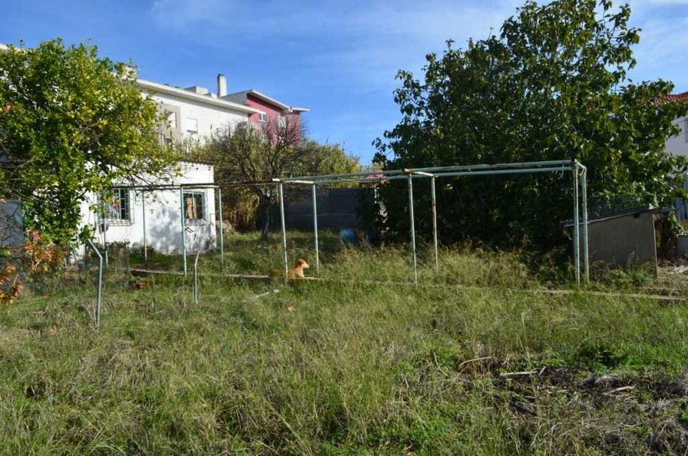 Vende-se Terreno na Ajuda - Lisboa | VENDA PARTICULAR
