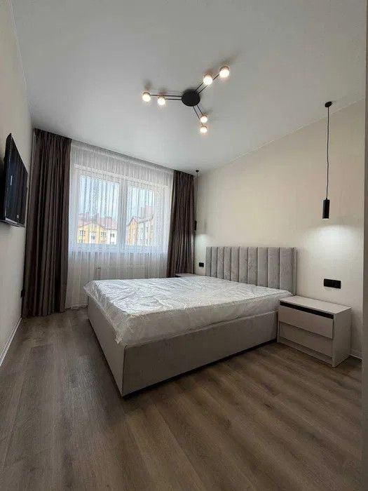 Продаж 2-кім. квартири 75 м.кв., в. Тролейбусна