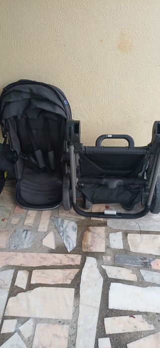 Vendo carrinho de bebé