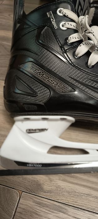 Łyżwy hokejowe tempish subzero 45