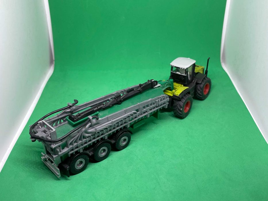 Siku traktor Claas plus beczka beczkowóz 1 87