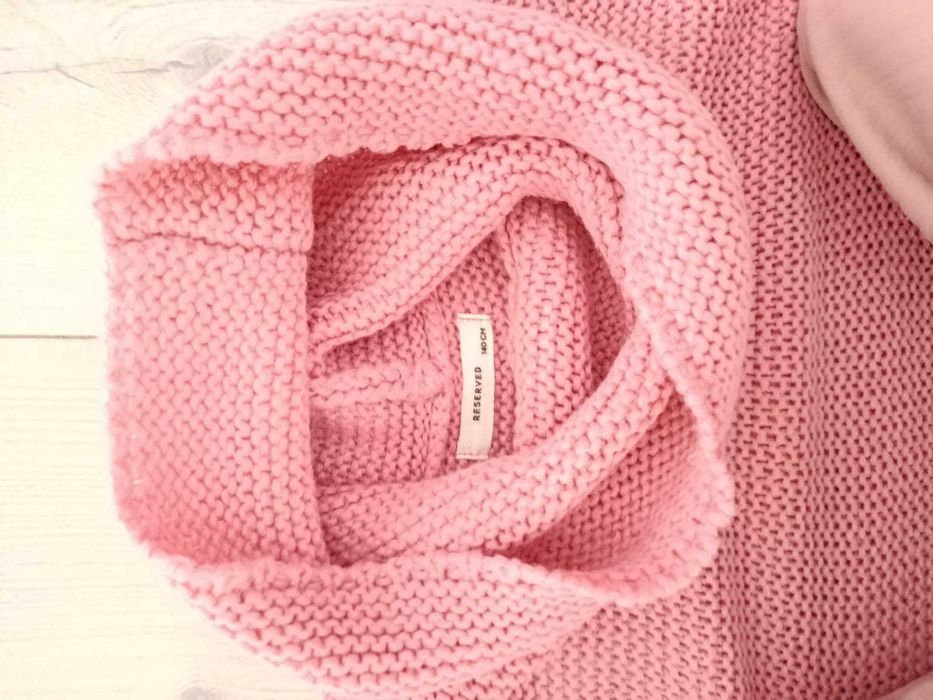 Sweterek różowy dziewczęcy