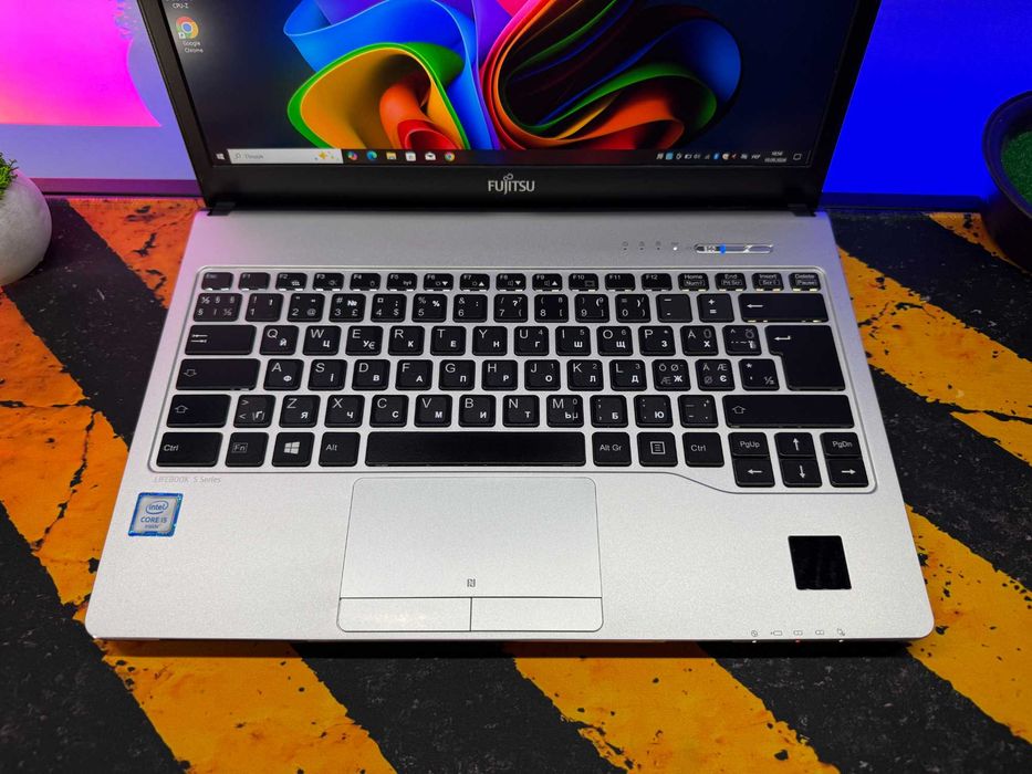 Fujitsu S936, i5-6200u, 8gb, 256gb ssd m2