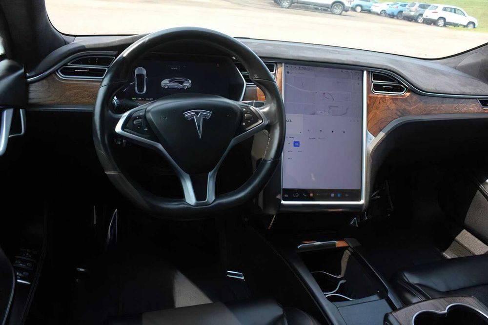 Tesla Model S 100D      2017