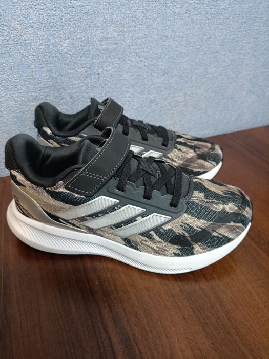 Кросівки Adidas розмір 32