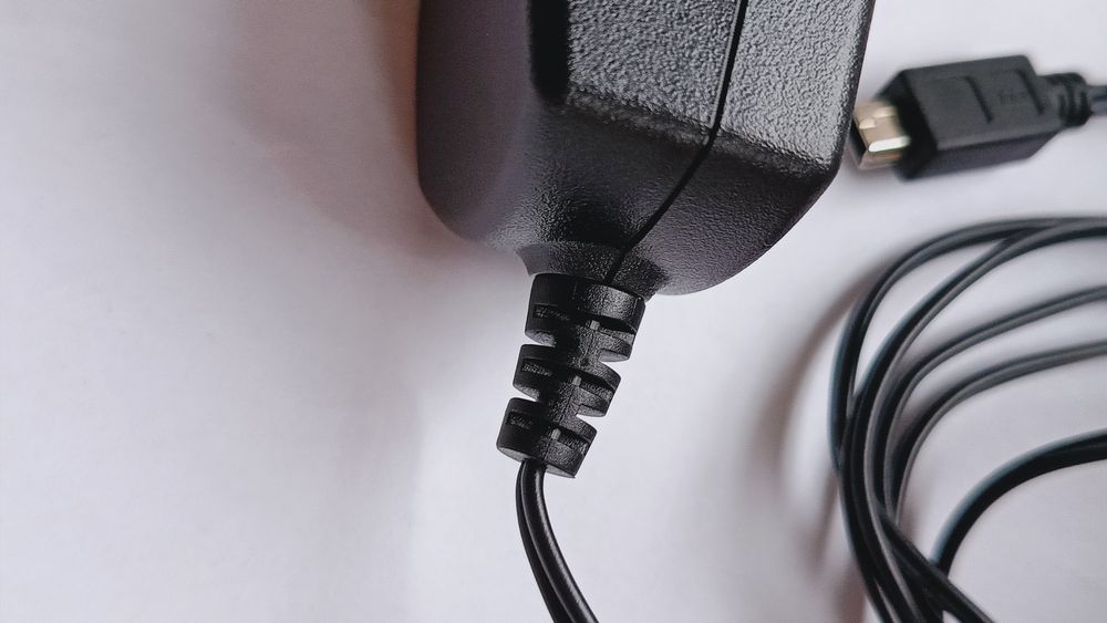 Ładowarka do telefonu - DVE Switching Adapter