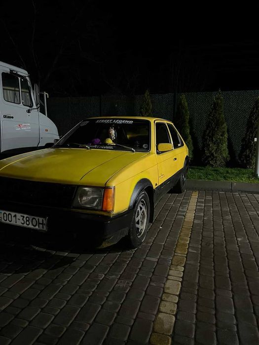 Обменяю Опель кадет 1981 года